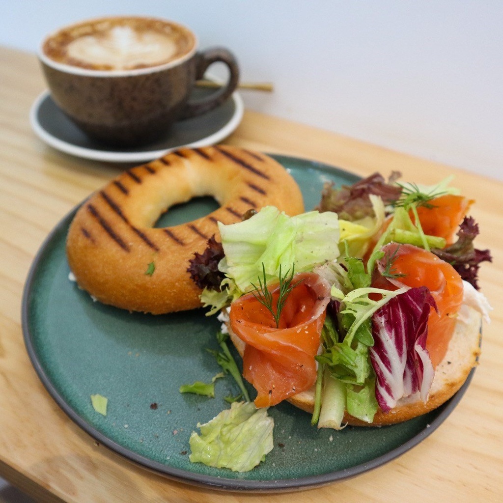 Smoked salmon cream cheese bagel