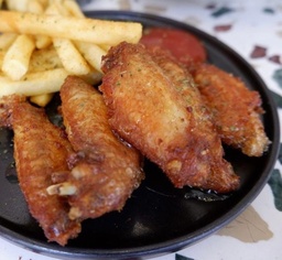 Honey Chicken Wings & French Fries